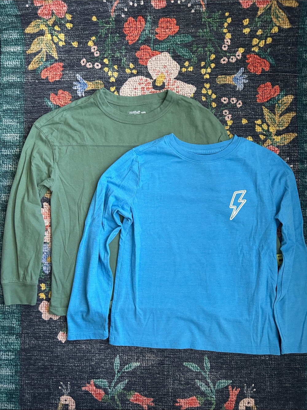 Cat & Jack Long-Sleeve Tee Bundle, Size Small (6-7)